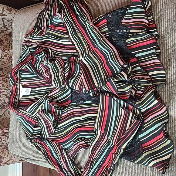 SLB Ruffle Front Blouse - Picture 13 of 13